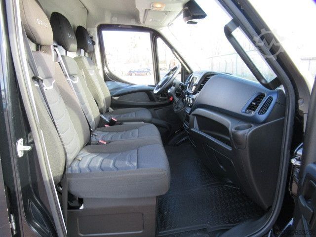 Dodávka s vysokou strechou IVECO 35S14HA8 V/P / Tempomat / Webasto / Kamera / AHK