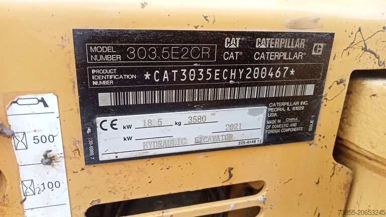 Mini Excavator  < 7t Caterpillar 303.5E2 CR with 3 buckets