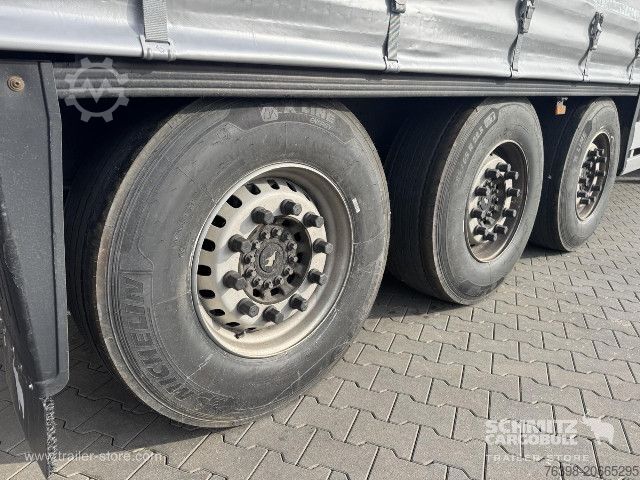 Semi-reboque aberto com lona Schmitz Cargobull Curtainsider Standard