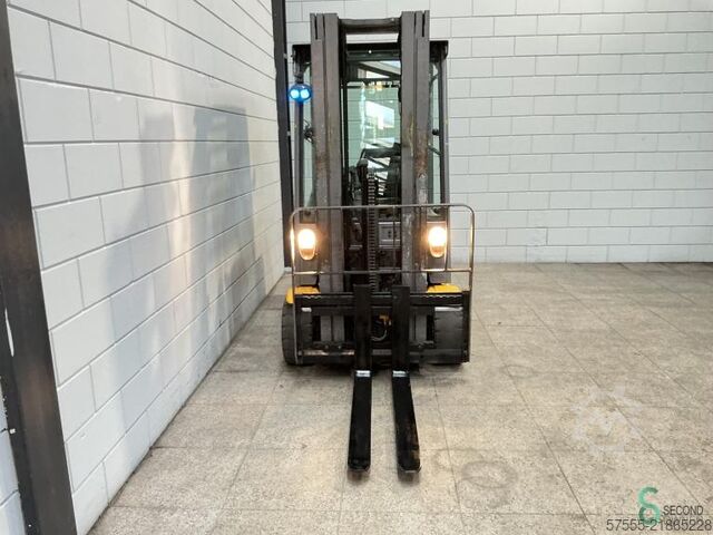 מלגזה Jungheinrich EFG 320