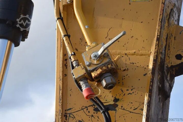 Paletli ekskavatör Caterpillar 328D. LCR -   stock ID97