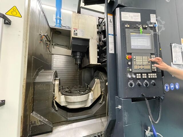  Makino D500