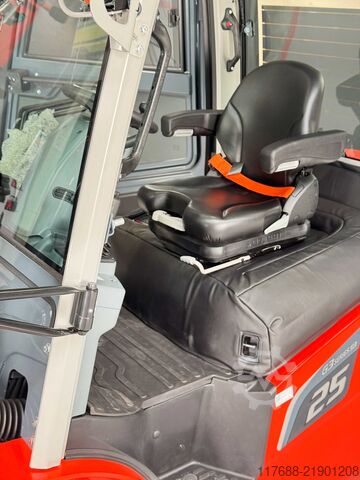 Dieselový čelný nakladač Heli CPCD25 - Garantie 2 Jahre - KUBOTA Motor