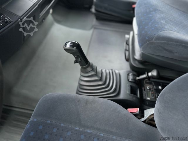 Caminhão com carroçaria intercambiável MAN TGA 18.360 *Wechselfahrgestell*BDF*5 Sitzer*