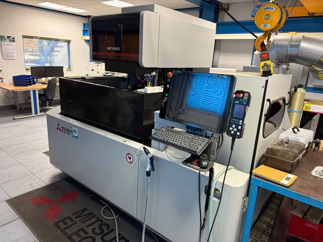 Wire cutting EDM machine MITSUBISHI MV 2400 R