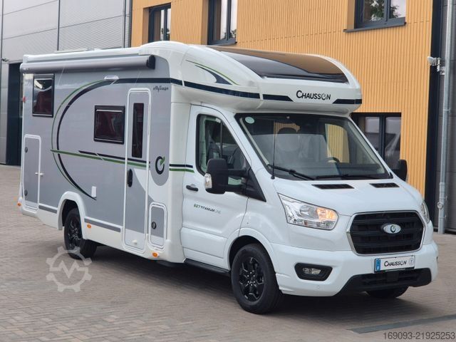 Halvintegrerad husbil CHAUSSON 627 Titanium Line *MJ26*Arctic*Hubbett*Navi*ACC