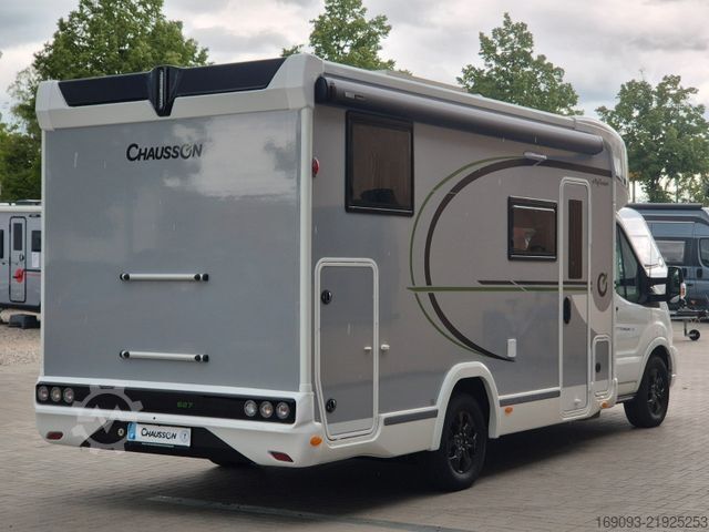 Halvintegrerad husbil CHAUSSON 627 Titanium Line *MJ26*Arctic*Hubbett*Navi*ACC