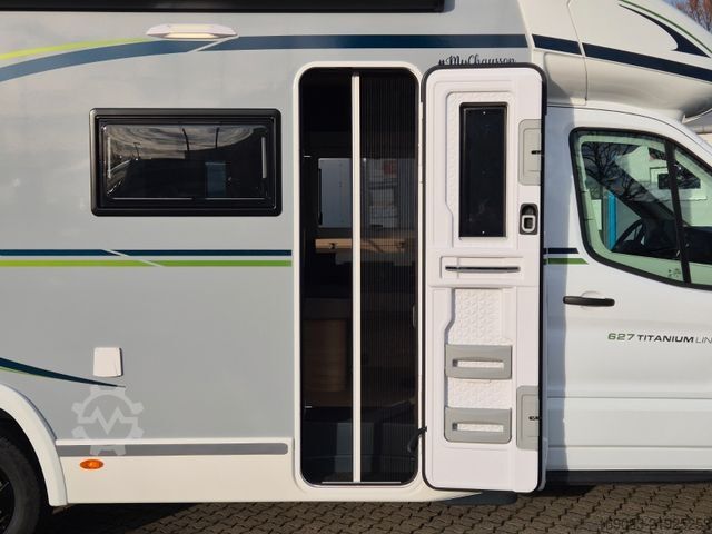 Halvintegrerad husbil CHAUSSON 627 Titanium Line *MJ26*Arctic*Hubbett*Navi*ACC