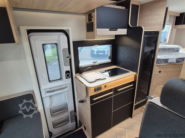 Halvintegrerad husbil CHAUSSON 627 Titanium Line *MJ26*Arctic*Hubbett*Navi*ACC