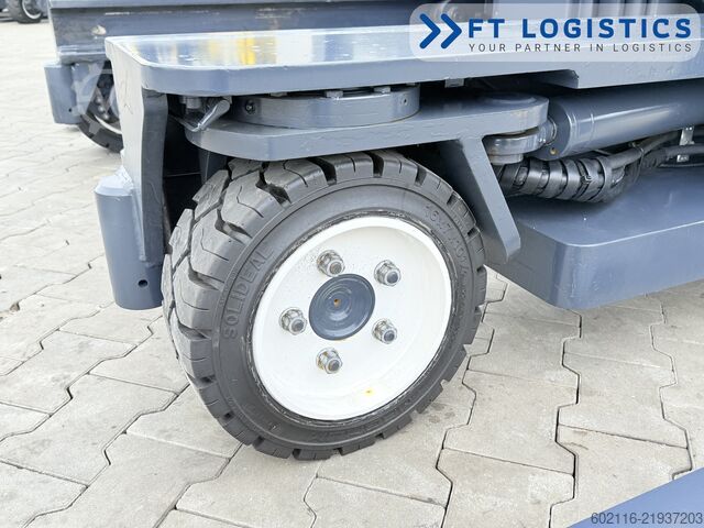 Forklift empat arah Combilift C3000 GAS DUPLEX 4100 WIDE POSITIONER