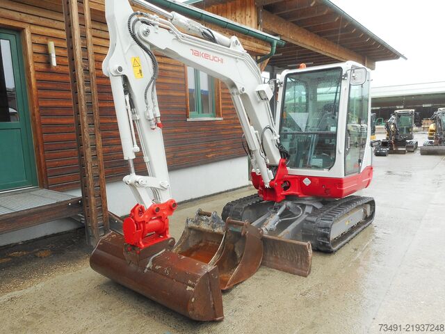 미니 굴착기 Takeuchi TB 235 mit POWERTILT