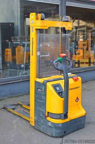 Palešu krāvējs Jungheinrich EJC 12