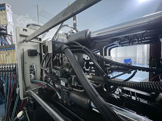 Injection molding machine Haitian HTF150X