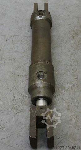 Гидравлический цилиндр unbekannt Hub 142 mm