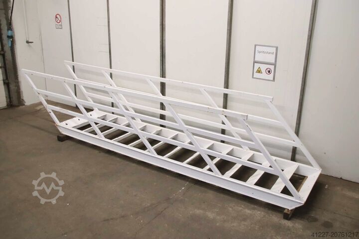 Steel staircase Stahl 13-stufig  Höhe 2980 mm