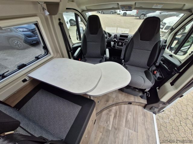 Τροχόσπιτο αυτοκινούμενο CARADO CV 640 Entry *Automatik*