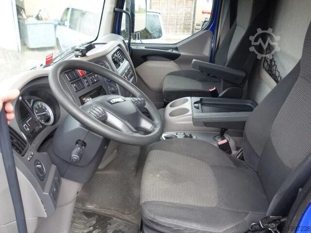 Fourgon porte-voitures DAF LF 210 oprijlaadbak,airco
