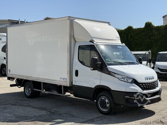 Furgoneta Iveco daily 35-160