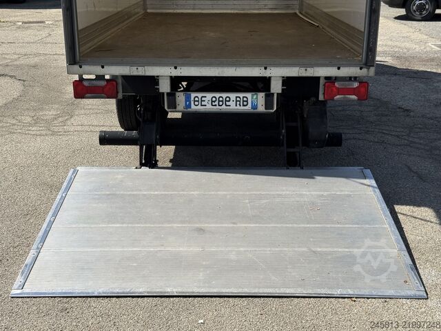 Furgoneta Iveco daily 35-160
