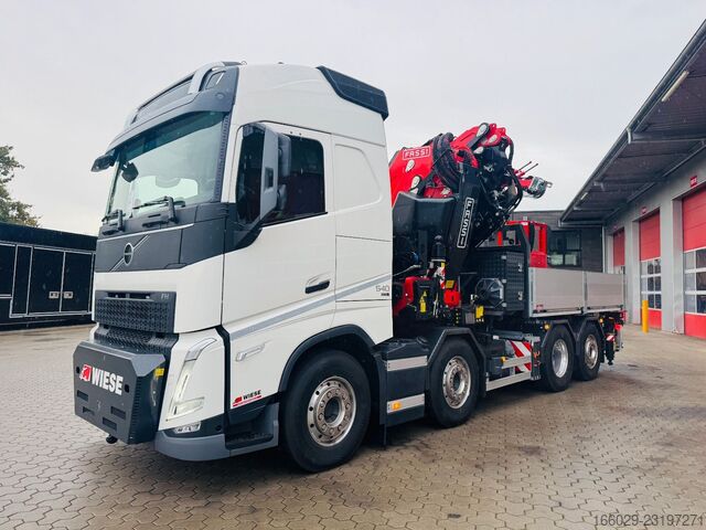 מנוף מותקן על משאית VOLVO FH 540 8x2 mit F1150RA.2.28 L616 V30