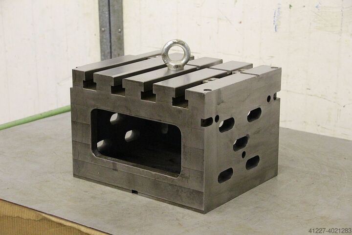 Aufspannwürfel Stahl** 360/285/H245 mm