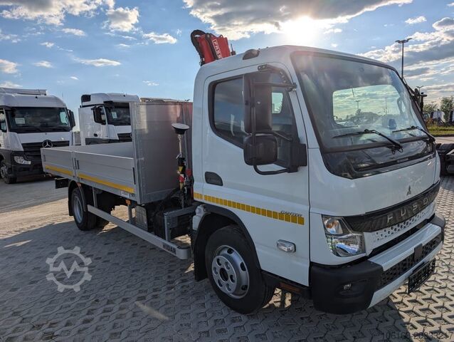 Furgón con grúa montada sobre camión Fuso Canter 9C18 Fassi M40 Pritsche 4,5 m