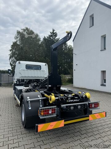 Camión portacontenedores de gancho Fuso Fuso Canter 9C18 Abrollkipper 2025