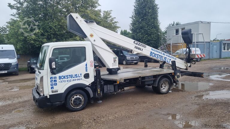 Nền tảng làm việc trên không gắn trên xe tải Isoli PT200 on Nissan NT400