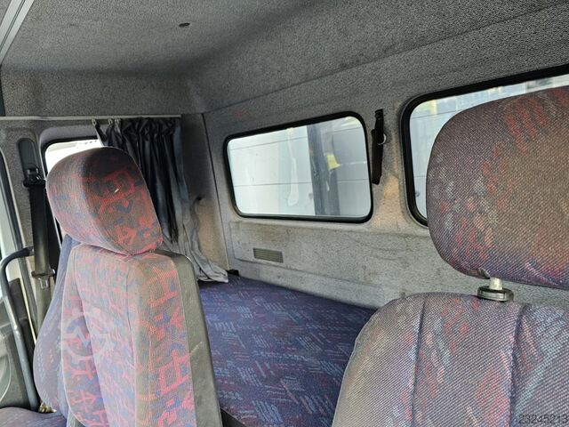 Pick-up pakettiauto Mercedes-Benz 817/42AT7 Palfinger PK 5000 B Werkstatt