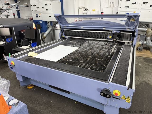 Gravírovací stroj SEI Laser Mercury 609 inkl. HEPA Absaugung + Icaro