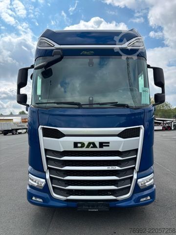 标准牵引车头 DAF XG+ 530 Retarder PTO Standklima ACC LED