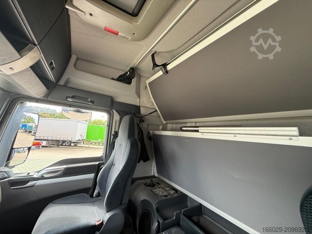 Xe tải thùng kín MAN TGA Schwenkwand-Getränkeaufbau incl. Anhänger