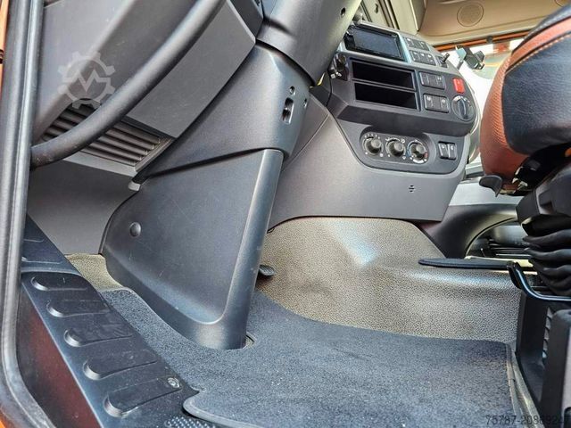 Standard SZM DAF XF 510 SSC auf 620 PS optimiert, Nebenabtrieb