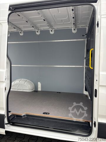 Zatvorena prikolica, visoka i duga VW Crafter 35*L2H2*Klima*Kamera*1.Hand*