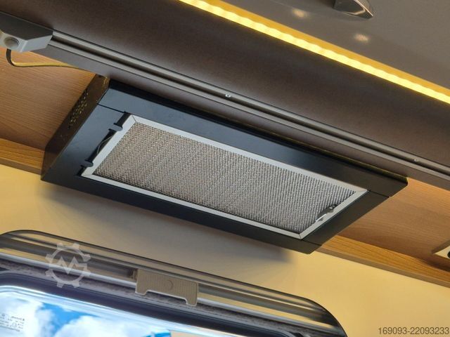 Напівінтегрований кемпер BÜRSTNER Lyseo T 744 *2x Hubbett*2xTV*MaxxFan*Navi*Solar