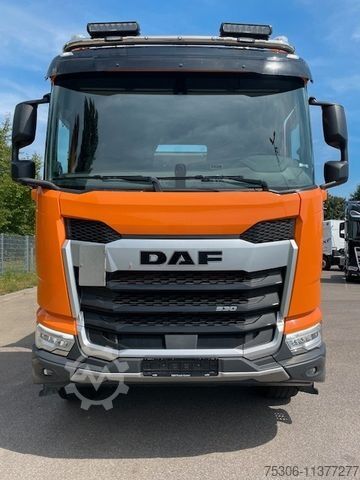 Трехсторонний самосвал DAF FAT XFC 530 Meiller Trigenius D316