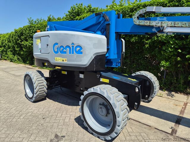 Leddelt teleskopisk arbejdsplatform Genie Z-60/37 DC