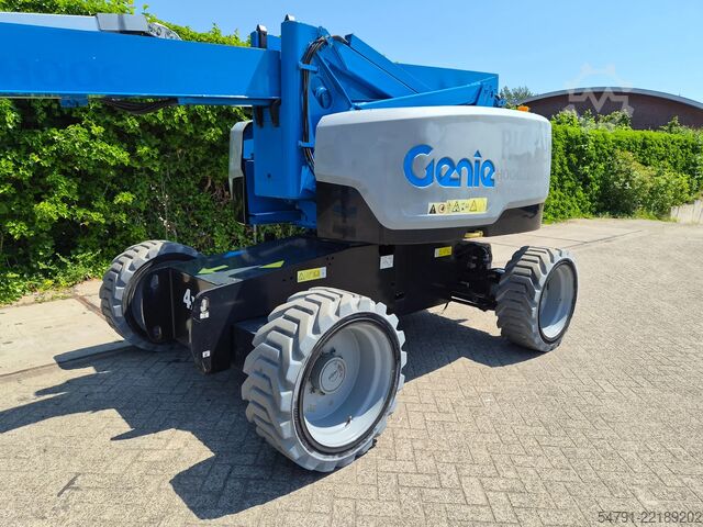 Leddelt teleskopisk arbejdsplatform Genie Z-60/37 DC