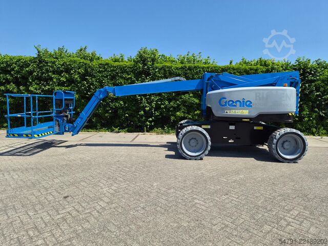 Leddelt teleskopisk arbejdsplatform Genie Z-60/37 DC