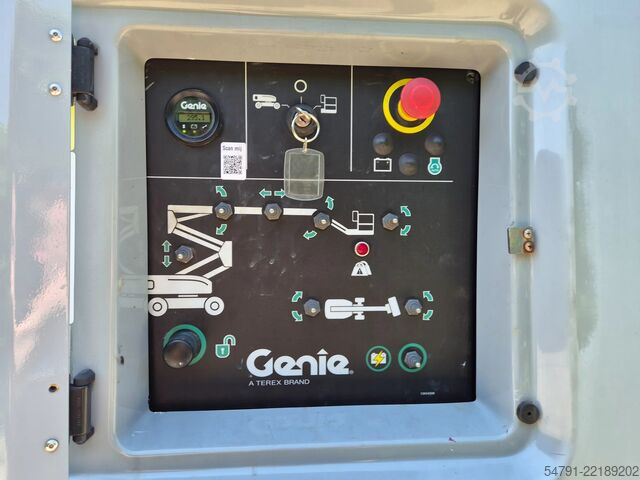 Leddelt teleskopisk arbejdsplatform Genie Z-60/37 DC
