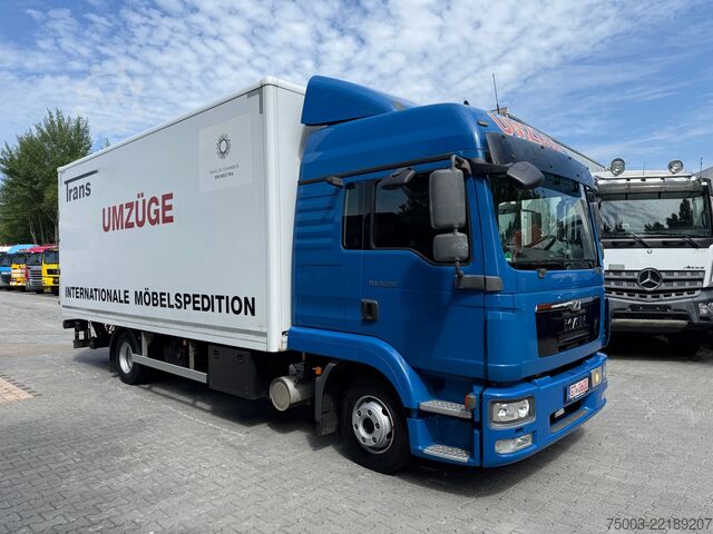 厢式货车 MAN TGL 8.220 / 6 Personen
