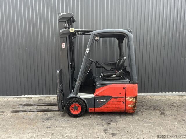 Elektrische vorkheftruck 3 wielen Linde E15-02