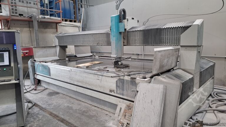 Waterjet cutting machine Flow M500 4020DWJ