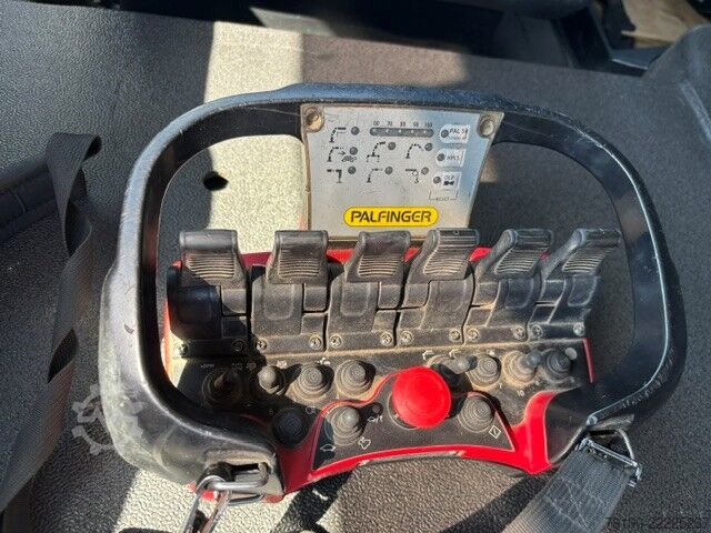 Tristrani prekucnik MAN TGS 35.500 Kipper Heckkran abn. PK 22002