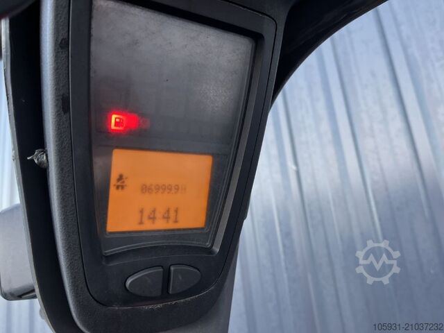 Treibgasstapler Linde H14T-01