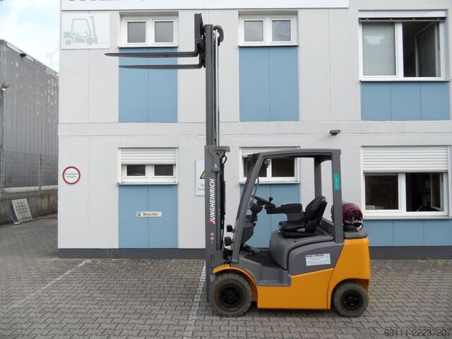 LPG krautuvai Jungheinrich TFG 316 - weiße Reifen - Freihub