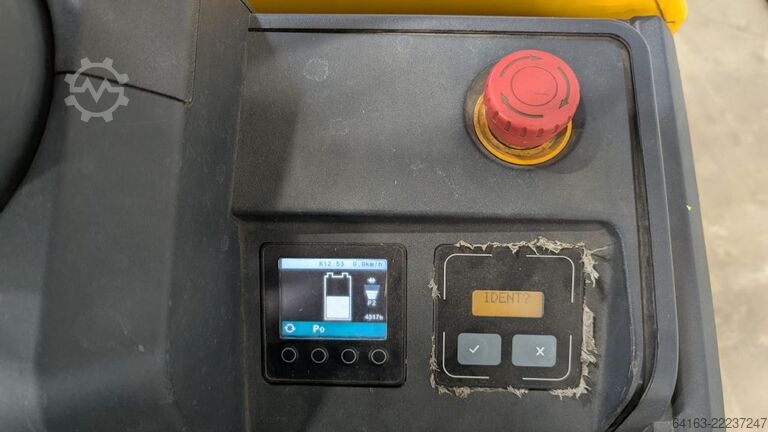 Käsikäyttöinen haarukkavaunu Jungheinrich ERE 225 f. P.