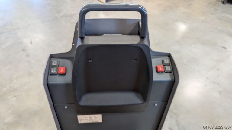 Vetotraktori Jungheinrich EZS 130