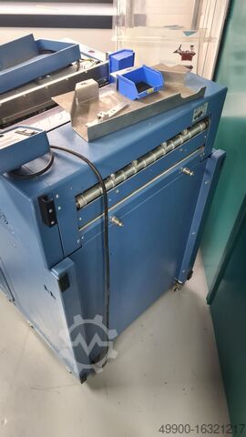 Stroj za rezanje papira Mueller apparatebau 6612 paper cutter