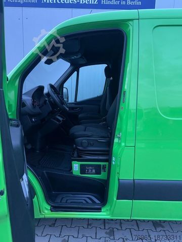 Skåpbil MERCEDES-BENZ Sprinter 317 LANG 9G-TRONIC TOTWINKEL 360°KAMERA